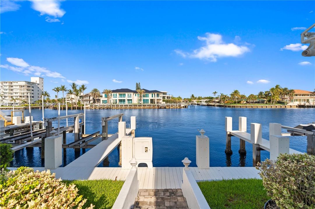 待售: $699,900 (3 贝兹, 2 浴室, 1618 平方英尺)