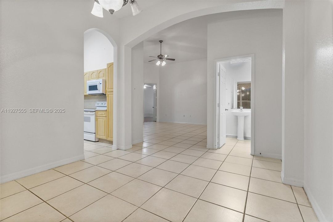 For Sale: $590,000 (3 beds, 2 baths, 1986 Square Feet)