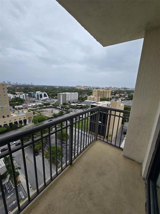 В аренду: $2,700 (2 спален, 2 ванн, 1005 Квадратных фут)