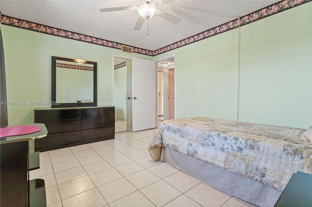 En Venta: $229,900 (2 camas, 2 baños, 1190 Pies cuadrados)