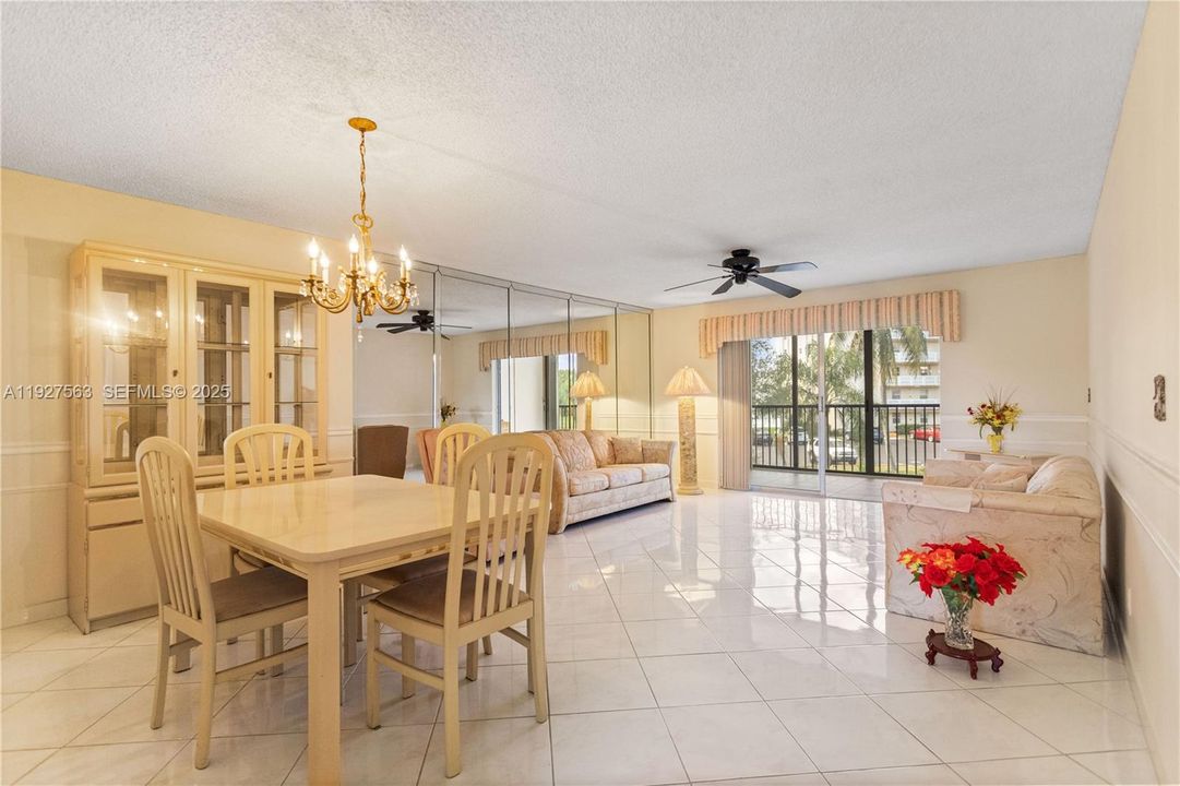 En Venta: $229,900 (2 camas, 2 baños, 1190 Pies cuadrados)