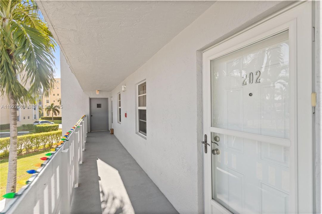 En Venta: $229,900 (2 camas, 2 baños, 1190 Pies cuadrados)