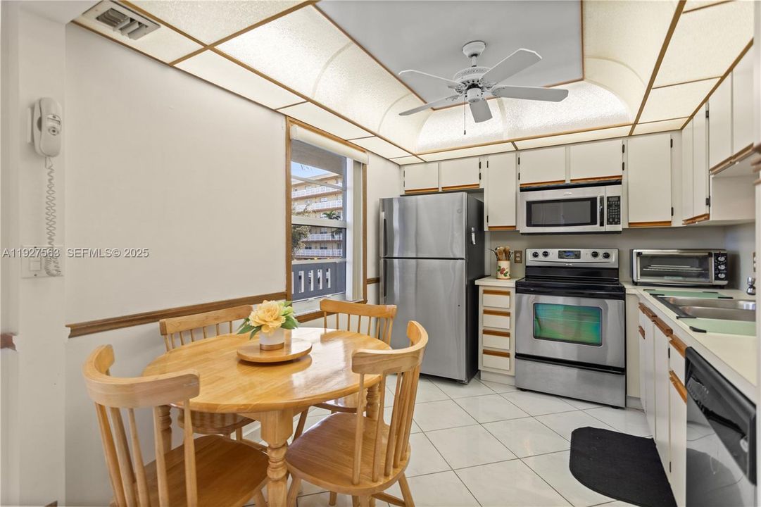 En Venta: $229,900 (2 camas, 2 baños, 1190 Pies cuadrados)