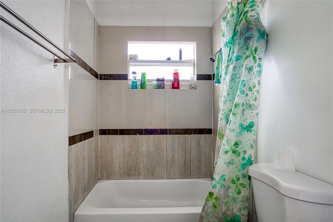 For Sale: $649,000 (0 beds, 0 baths, 2113 Square Feet)