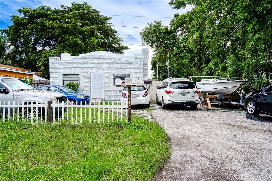 For Sale: $649,000 (0 beds, 0 baths, 2113 Square Feet)