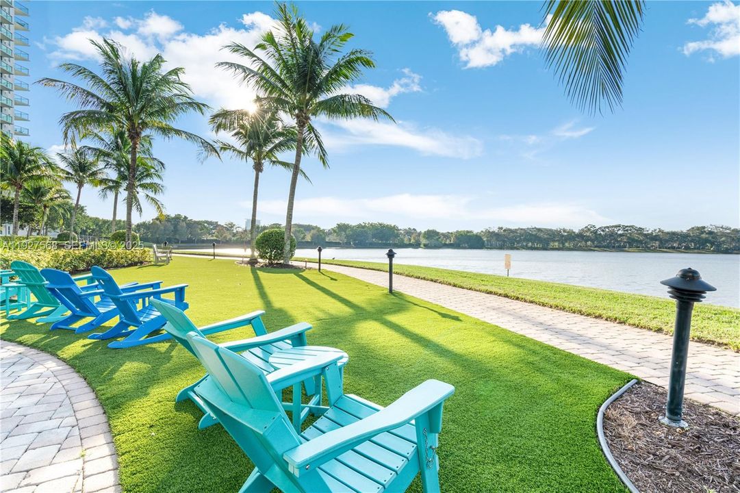 En Venta: $355,000 (2 camas, 2 baños, 1165 Pies cuadrados)