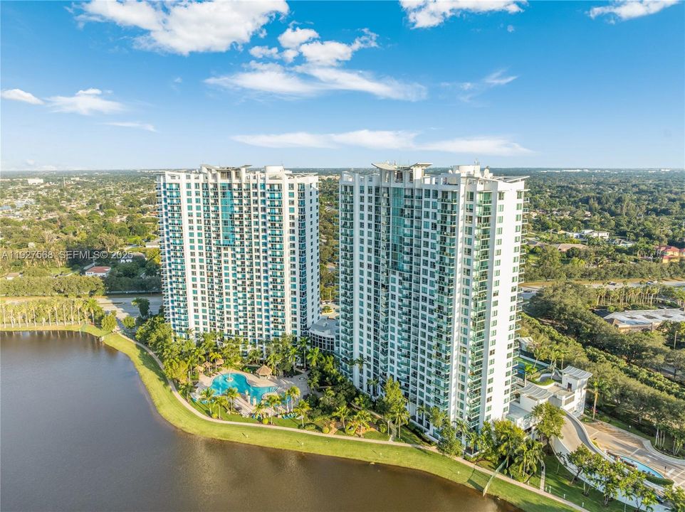 En Venta: $355,000 (2 camas, 2 baños, 1165 Pies cuadrados)