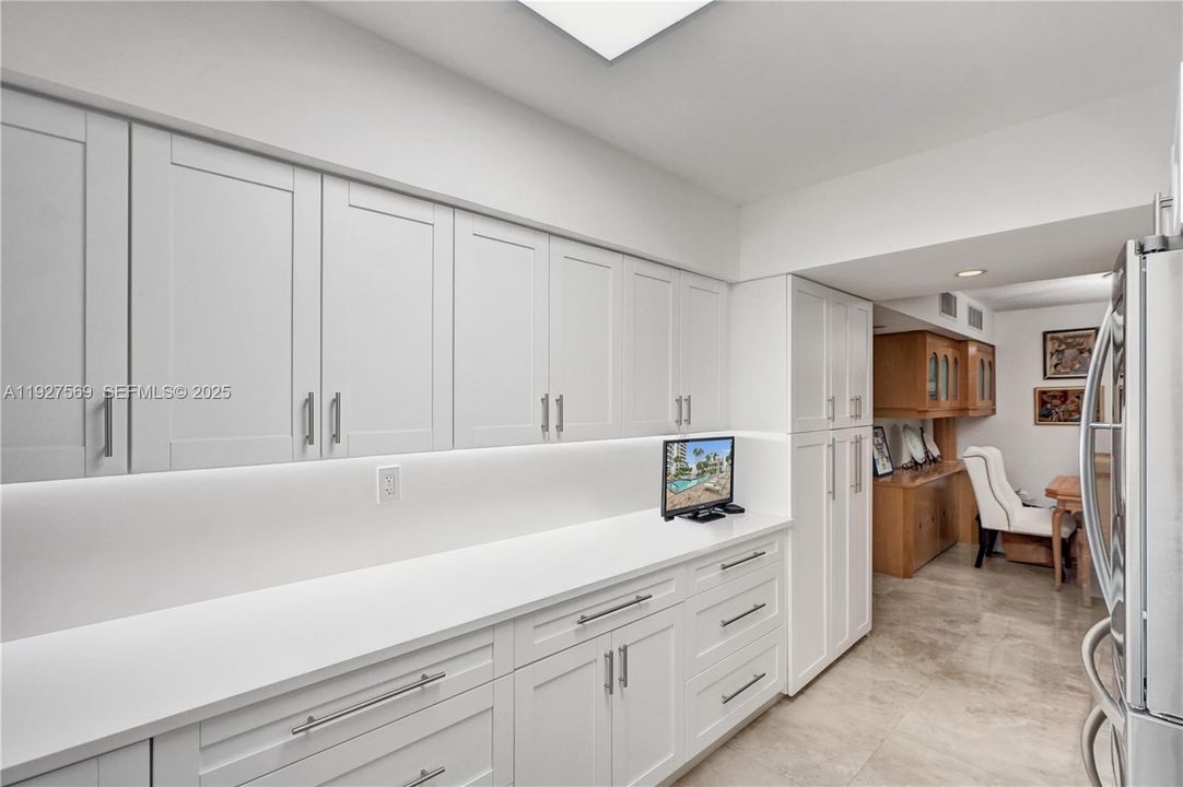 For Sale: $375,000 (2 beds, 2 baths, 1150 Square Feet)