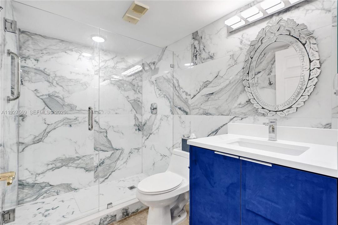 For Sale: $375,000 (2 beds, 2 baths, 1150 Square Feet)