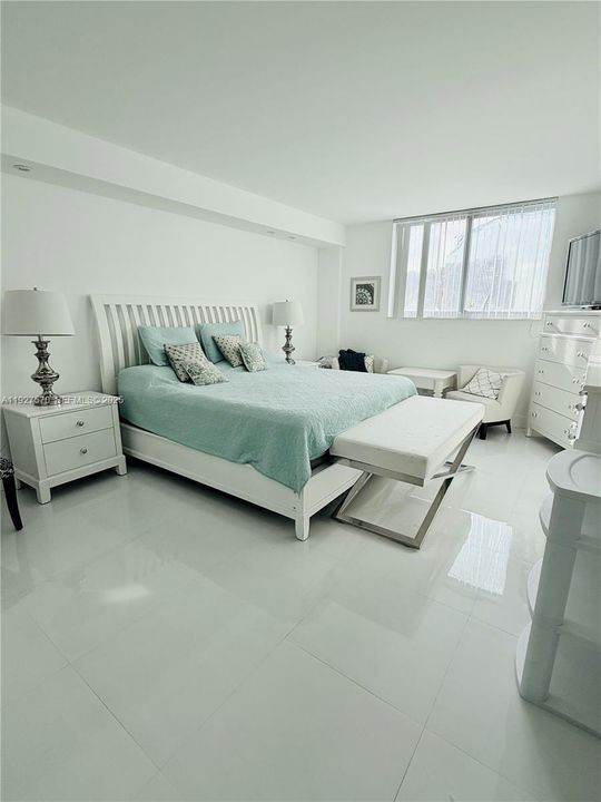 For Sale: $619,000 (2 beds, 2 baths, 1505 Square Feet)