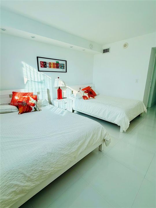 For Sale: $619,000 (2 beds, 2 baths, 1505 Square Feet)