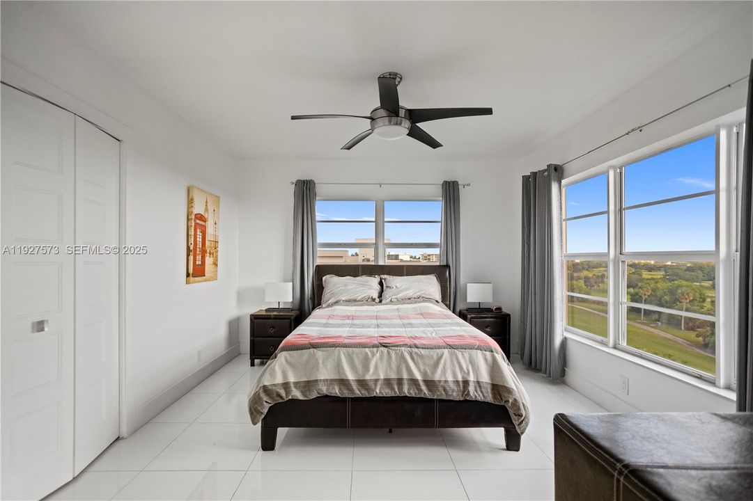 For Sale: $379,900 (3 beds, 2 baths, 1390 Square Feet)