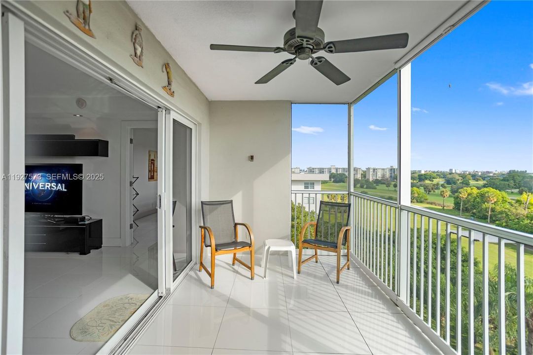 For Sale: $379,900 (3 beds, 2 baths, 1390 Square Feet)