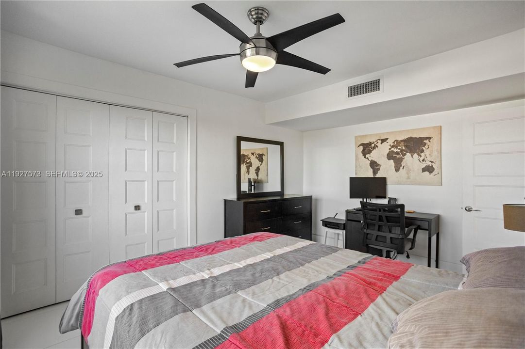 For Sale: $379,900 (3 beds, 2 baths, 1390 Square Feet)