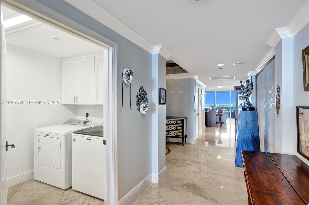 Activo con contrato: $1,875,000 (3 camas, 4 baños, 2823 Pies cuadrados)