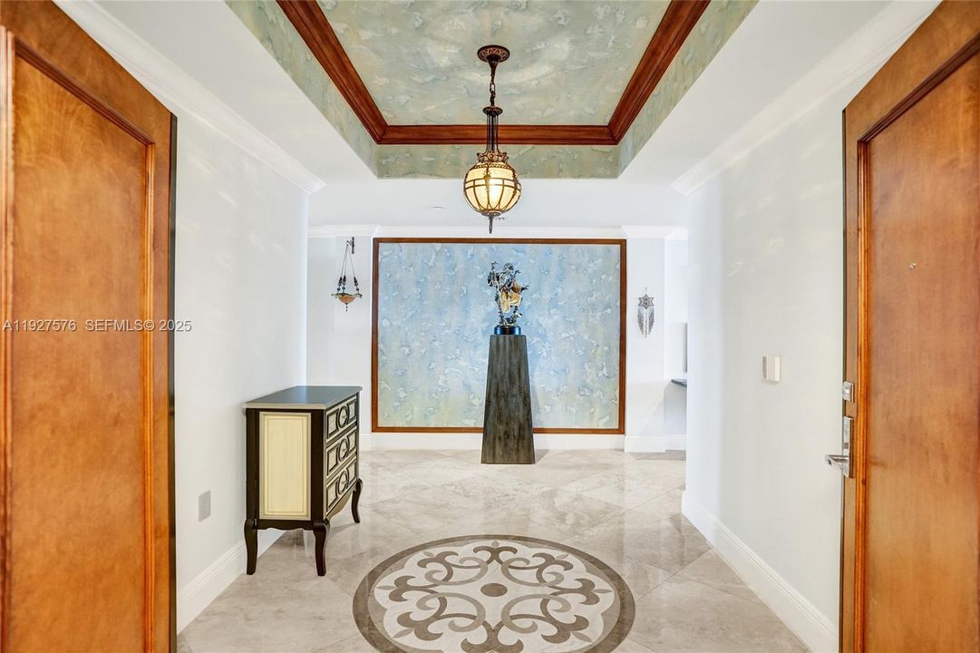 Activo con contrato: $1,875,000 (3 camas, 4 baños, 2823 Pies cuadrados)