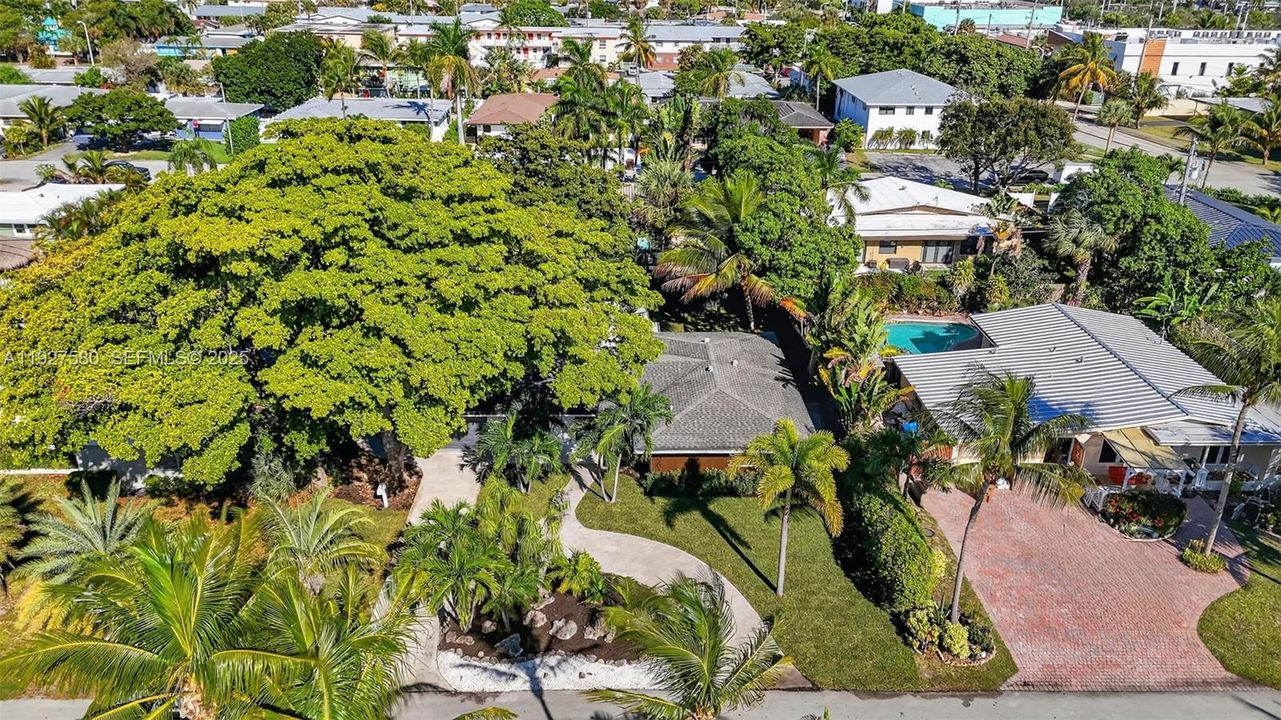 For Sale: $824,000 (3 beds, 2 baths, 1680 Square Feet)