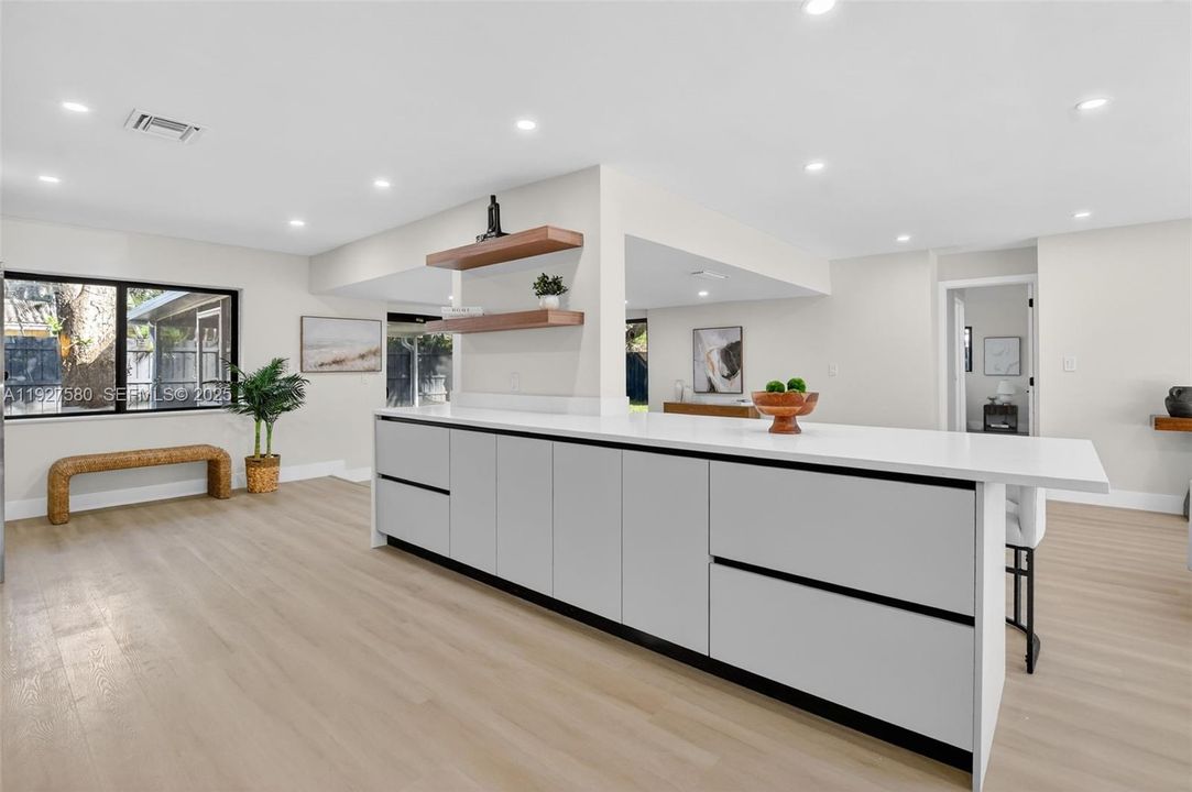 For Sale: $824,000 (3 beds, 2 baths, 1680 Square Feet)