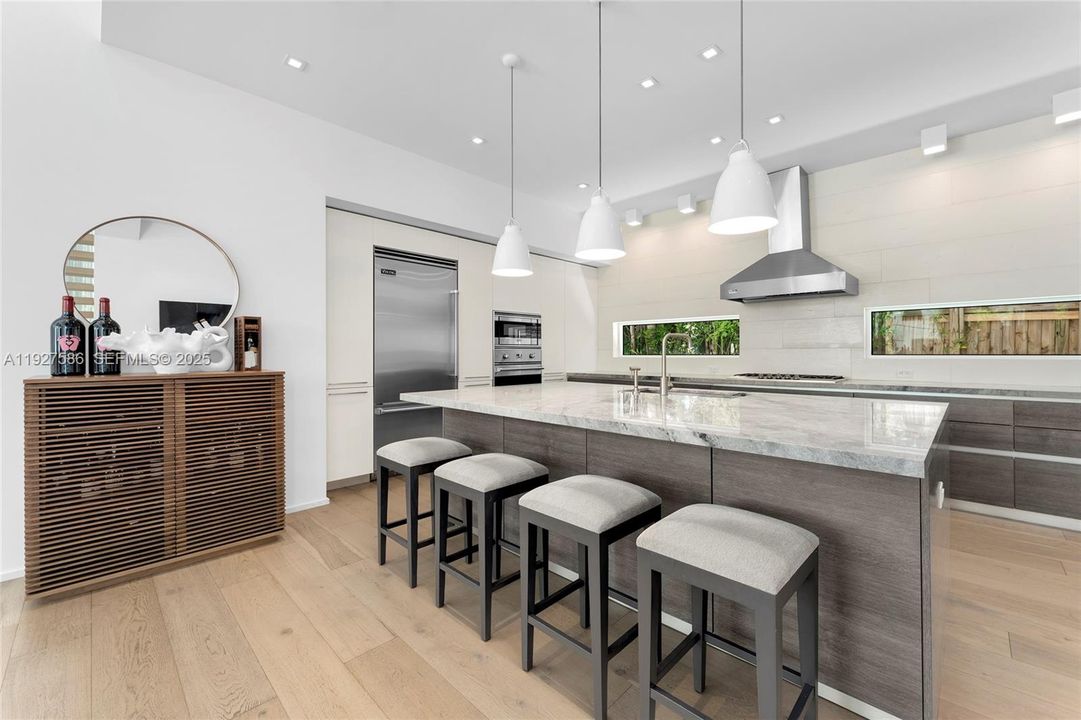 En Renta: $37,770 (4 camas, 4 baños, 3053 Pies cuadrados)