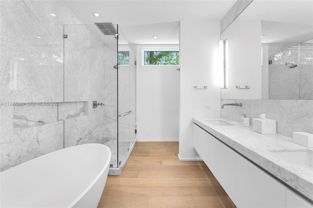 En Renta: $37,770 (4 camas, 4 baños, 3053 Pies cuadrados)