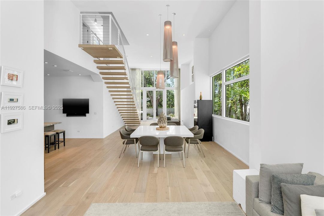 En Renta: $37,770 (4 camas, 4 baños, 3053 Pies cuadrados)