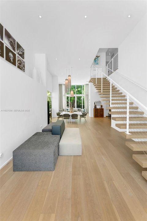 En Renta: $37,770 (4 camas, 4 baños, 3053 Pies cuadrados)