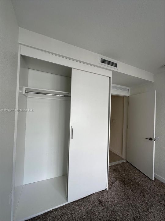 En Renta: $3,000 (4 camas, 3 baños, 1398 Pies cuadrados)