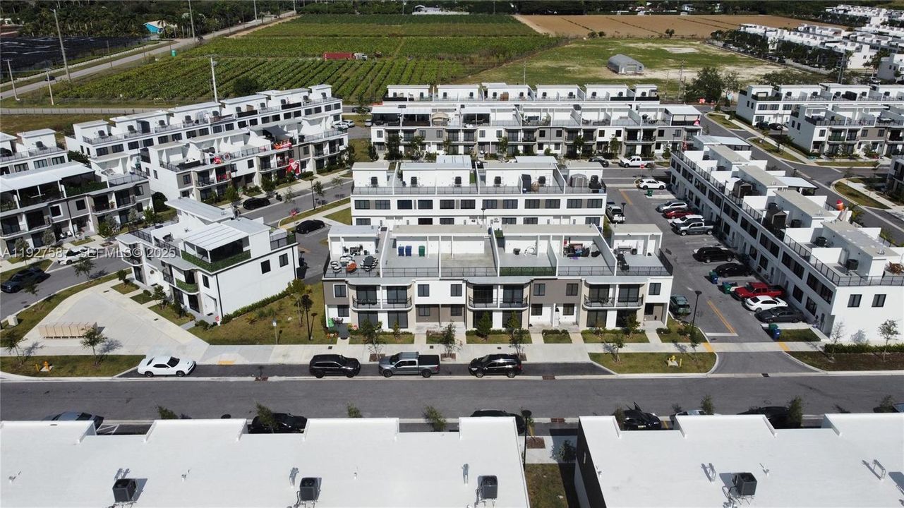 En Renta: $3,000 (4 camas, 3 baños, 1398 Pies cuadrados)