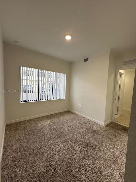 En Renta: $3,000 (4 camas, 3 baños, 1398 Pies cuadrados)