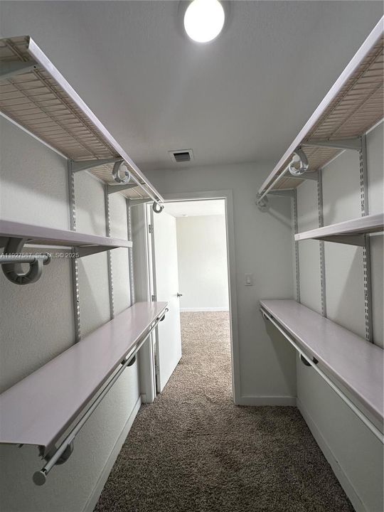 En Renta: $3,000 (4 camas, 3 baños, 1398 Pies cuadrados)