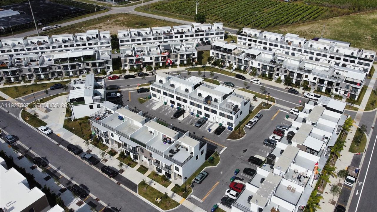 En Renta: $3,000 (4 camas, 3 baños, 1398 Pies cuadrados)