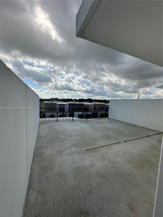 En Renta: $3,000 (4 camas, 3 baños, 1398 Pies cuadrados)