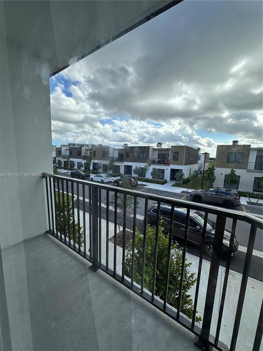 En Renta: $3,000 (4 camas, 3 baños, 1398 Pies cuadrados)