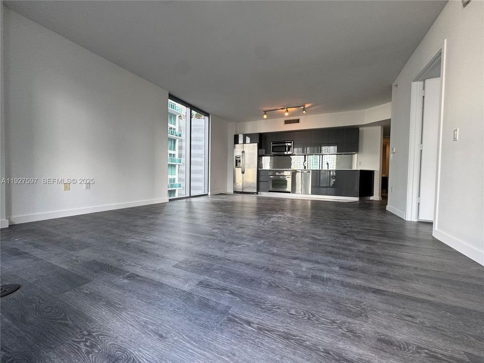 В аренду: $3,500 (2 спален, 2 ванн, 1016 Квадратных фут)