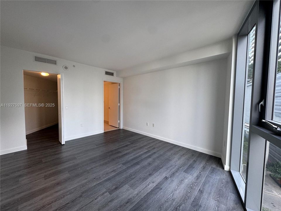 В аренду: $3,500 (2 спален, 2 ванн, 1016 Квадратных фут)