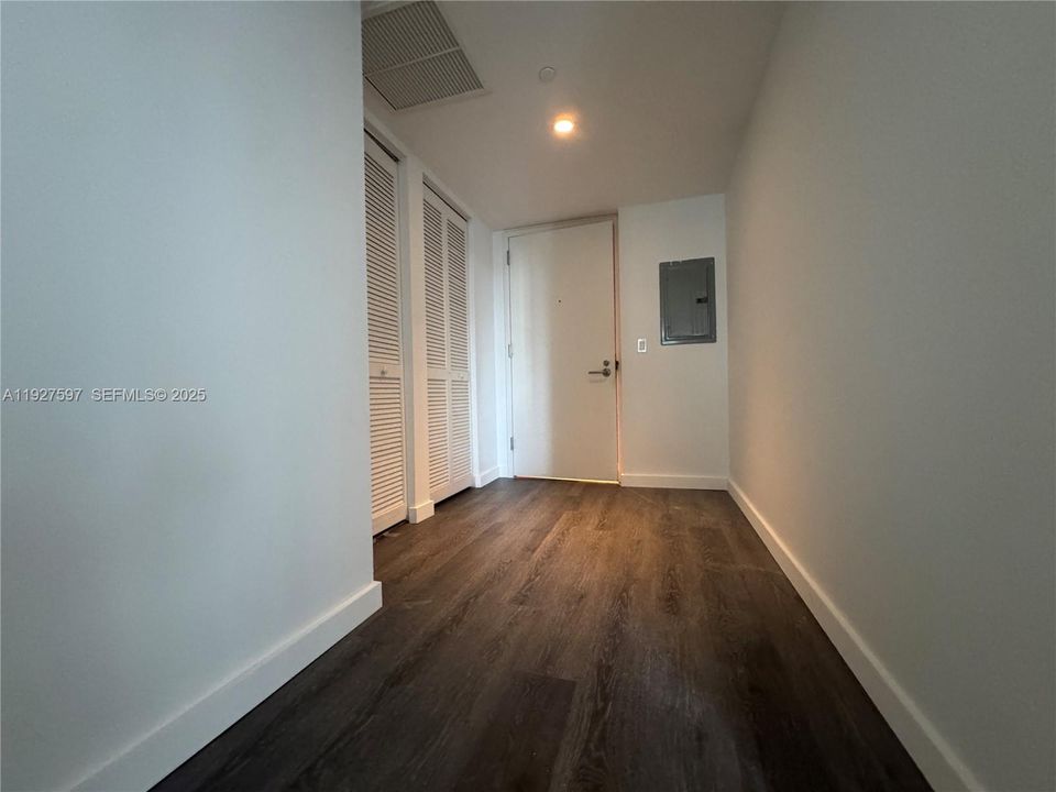 В аренду: $3,500 (2 спален, 2 ванн, 1016 Квадратных фут)