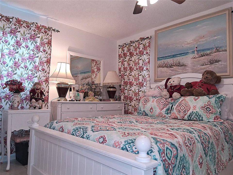 待售: $130,000 (2 贝兹, 2 浴室, 850 平方英尺)