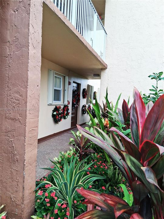 待售: $130,000 (2 贝兹, 2 浴室, 850 平方英尺)