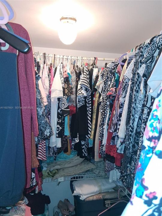 待售: $130,000 (2 贝兹, 2 浴室, 850 平方英尺)