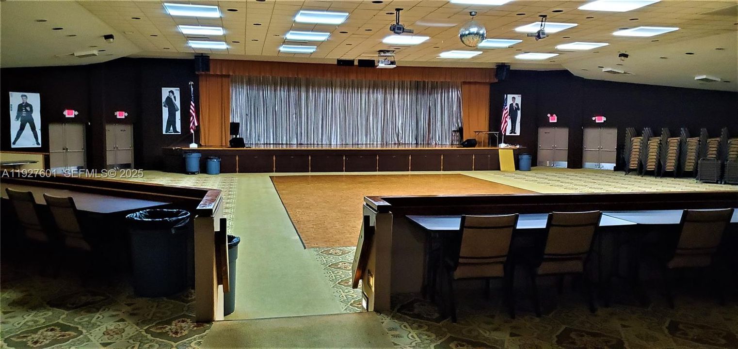 待售: $130,000 (2 贝兹, 2 浴室, 850 平方英尺)