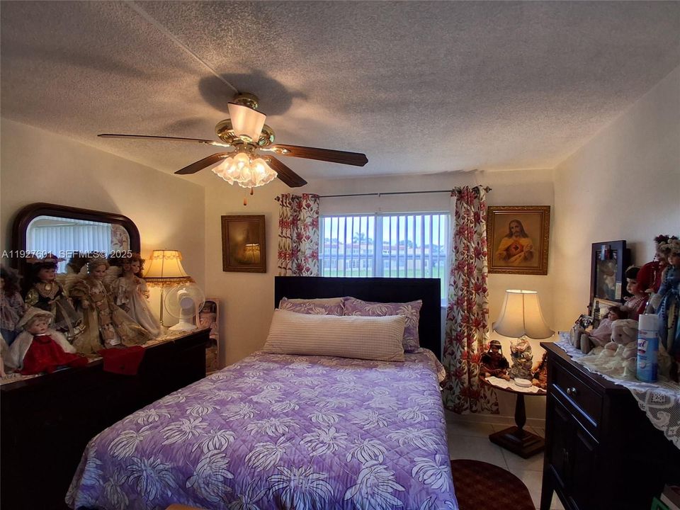 待售: $130,000 (2 贝兹, 2 浴室, 850 平方英尺)