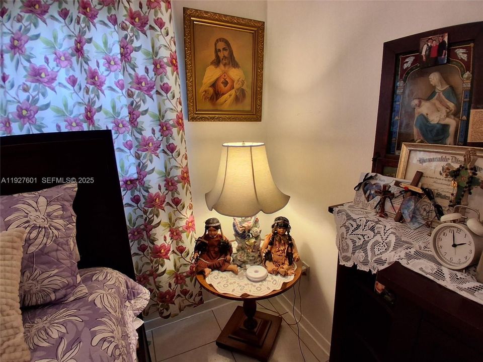 待售: $130,000 (2 贝兹, 2 浴室, 850 平方英尺)