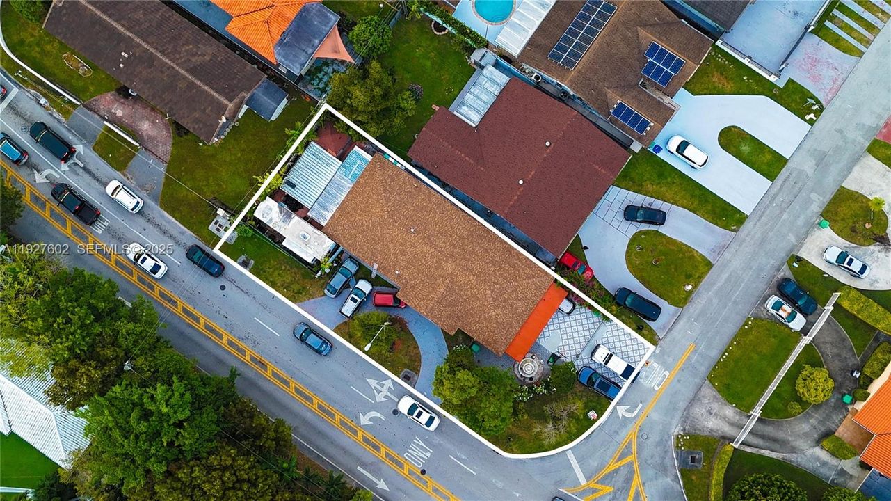 En Venta: $800,000 (5 camas, 3 baños, 2136 Pies cuadrados)