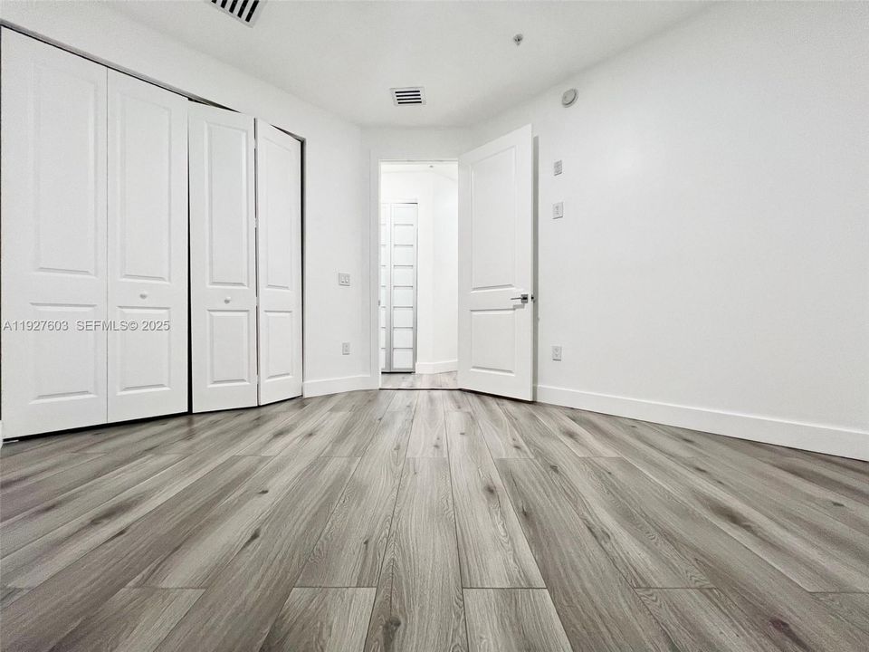 В аренду: $3,750 (3 спален, 2 ванн, 1433 Квадратных фут)