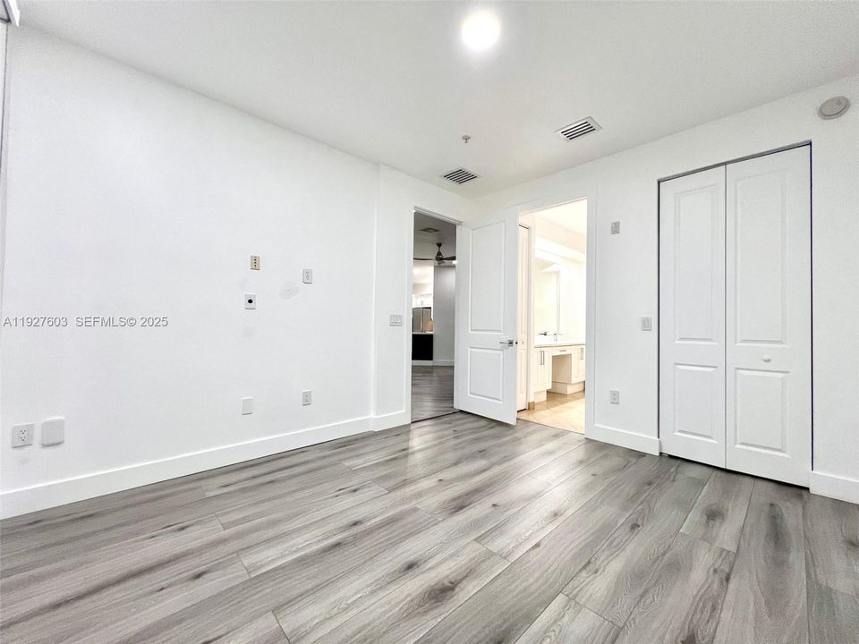 В аренду: $3,750 (3 спален, 2 ванн, 1433 Квадратных фут)