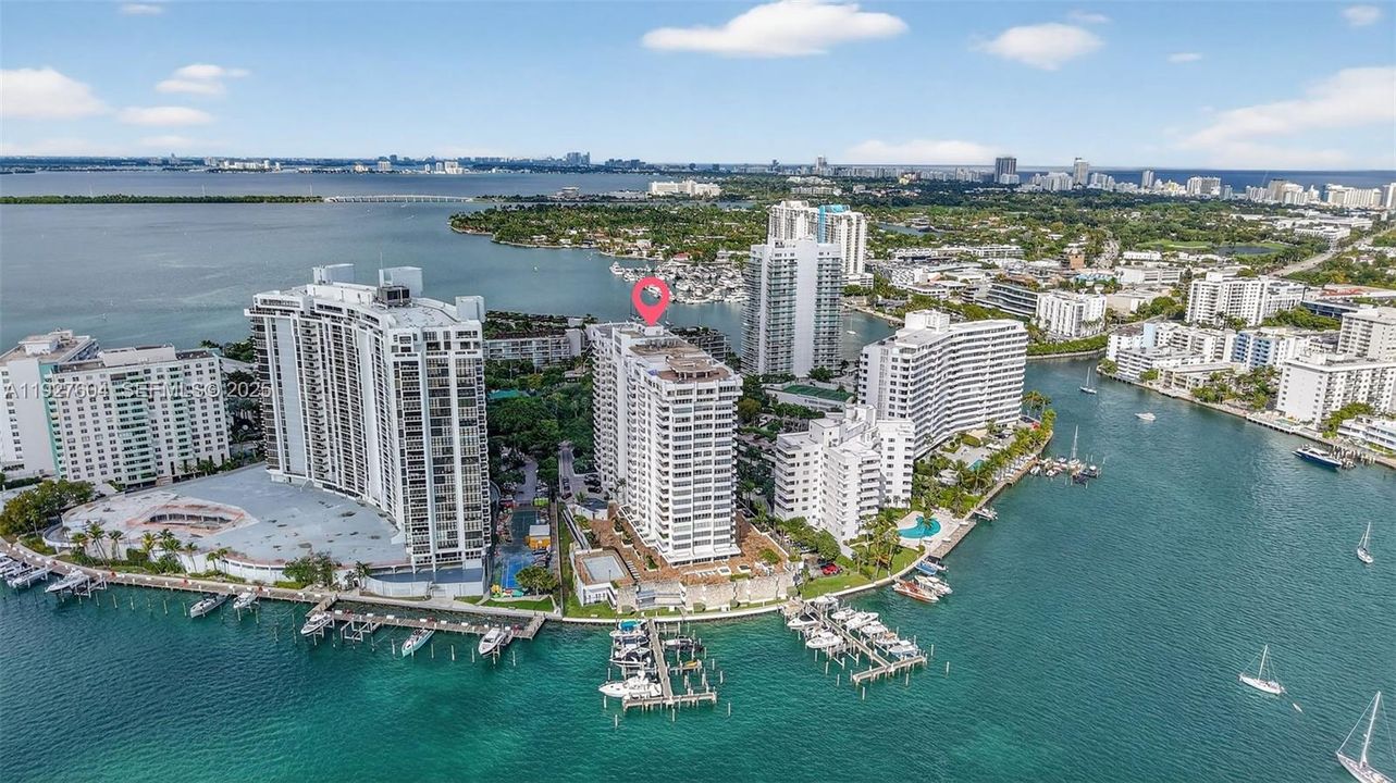 В аренду: $8,750 (2 спален, 2 ванн, 1733 Квадратных фут)