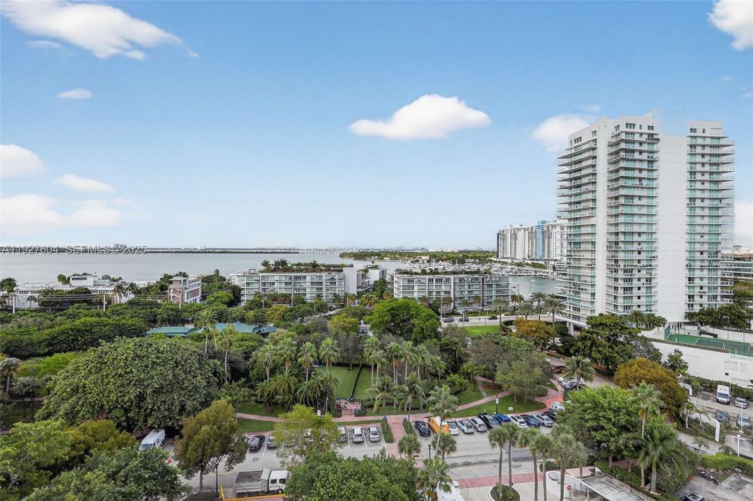 В аренду: $8,750 (2 спален, 2 ванн, 1733 Квадратных фут)