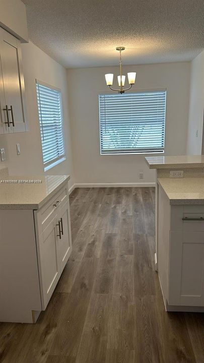 В аренду: $1,900 (1 спален, 1 ванн, 754 Квадратных фут)