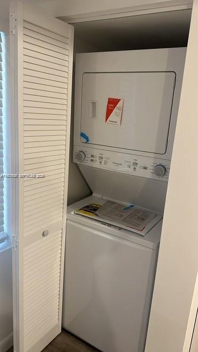 В аренду: $1,900 (1 спален, 1 ванн, 754 Квадратных фут)