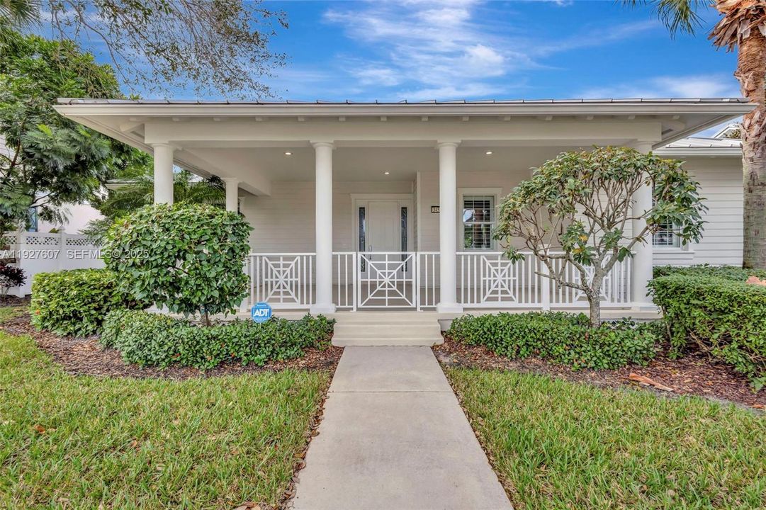 В аренду: $7,000 (2 спален, 2 ванн, 1910 Квадратных фут)